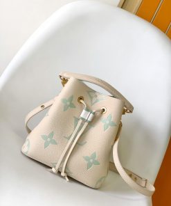 Louis Vuitton Bags M24048 This N é Ono é BB Handbag Is Rendered In A New Spring Color Featuring Louis Vuitton MONO qxdkksau