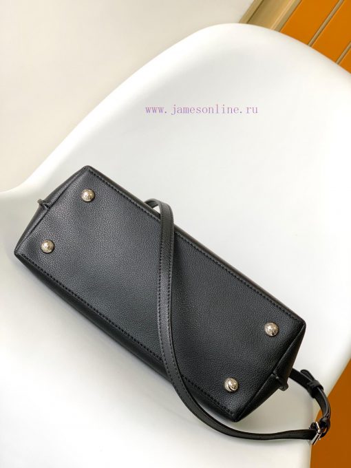 Louis Vuitton Bags M51395 Black M56094 Grey This Lockme Ever Single Handle Handbag Is Crafted From Soft Cowhide Le tk246z0j - Image 5