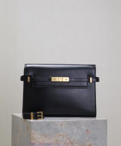 Yves Saint Laurent Bags Black gold buckleManhattan_29cmThe flip Manhattan baguette bag changes the classic logo of t 1p4e3dro