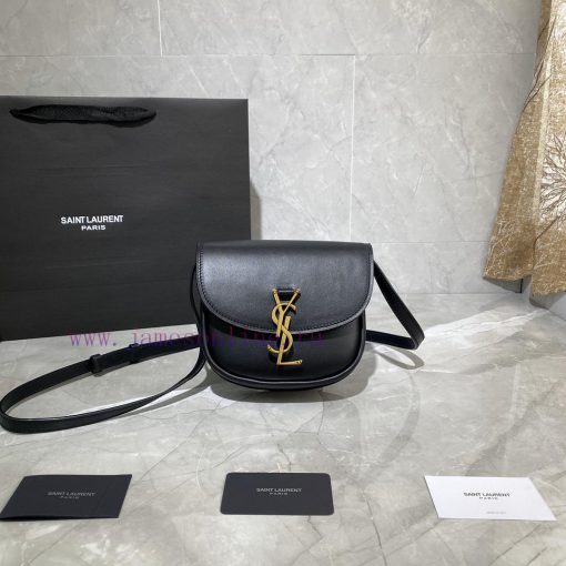 Yves Saint Laurent Bags 𝟮𝟬𝟮𝟬 Summer new models 𝐊𝐚𝐢𝐚𝐒𝐦𝐚𝐥𝐥In the summer of 2020, a new saddle shaped bag 𝑲𝒂𝒊𝒂 was laun g46c35bz - Image 2