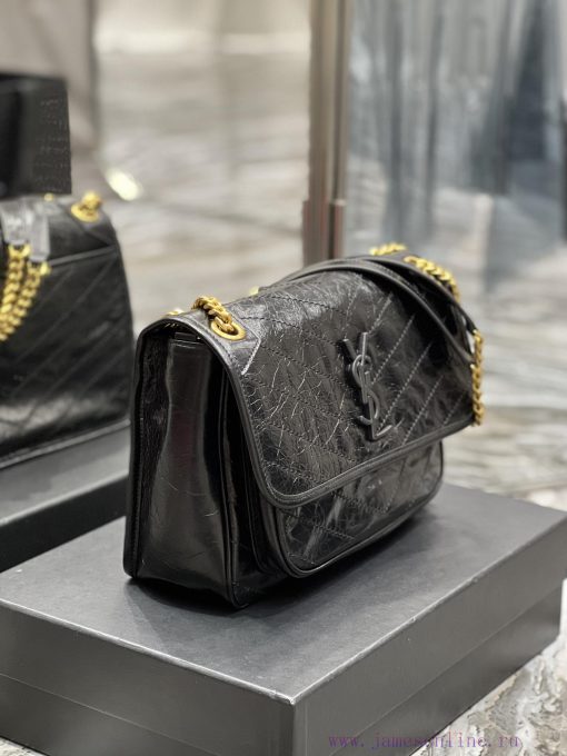 Yves Saint Laurent Bags Popular Nikki Black with Gold Chain - NewBreakthrough in using used oil wax cowhide, the wax 7cmqu0n5 - Image 4