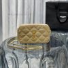 Yves Saint Laurent Bags The latest BECKY diamond stitched double zipper clutch is made of delicate original sheepski dgqwvanz