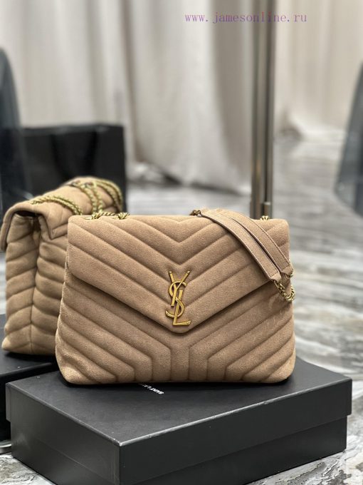 Yves Saint Laurent Bags 𝙇𝙤𝙪𝙇𝙤𝙪𝟑𝟐𝙘𝙢 New ColorsA bag suitable for carrying in winter, it has arrived. It walks towards i9bmz0uj