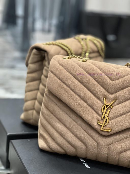 Yves Saint Laurent Bags 𝙇𝙤𝙪𝙇𝙤𝙪𝟑𝟐𝙘𝙢 New ColorsA bag suitable for carrying in winter, it has arrived. It walks towards i9bmz0uj - Image 5