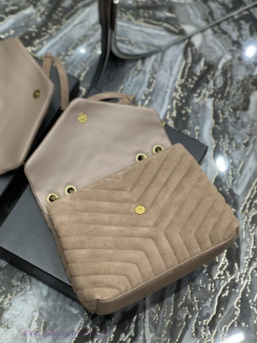 Yves Saint Laurent Bags 𝙇𝙤𝙪𝙇𝙤𝙪𝟑𝟐𝙘𝙢 New ColorsA bag suitable for carrying in winter, it has arrived. It walks towards i9bmz0uj - Image 9