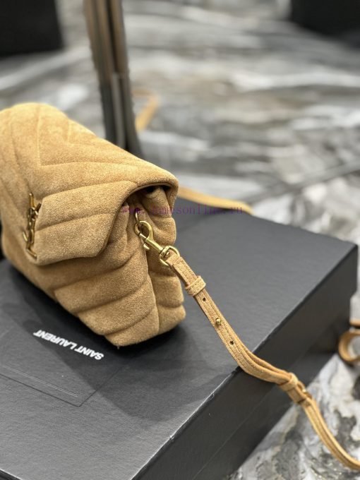 Yves Saint Laurent Bags 𝙇𝙤𝙪𝙇𝙤𝙪𝟐𝟎𝙘𝙢 Yellow suedeA bag suitable for carrying in winter, it has arrived. It walks towar kgymh5qa - Image 5