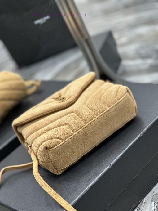 Yves Saint Laurent Bags 𝙇𝙤𝙪𝙇𝙤𝙪𝟐𝟎𝙘𝙢 Yellow suedeA bag suitable for carrying in winter, it has arrived. It walks towar kgymh5qa - Image 8