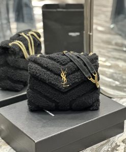 Yves Saint Laurent Bags 𝙇𝙤𝙪𝙇𝙤𝙪𝟮𝟓𝙘𝙢 Black suede with lamb woolThe bag suitable for carrying in winter has arrived. It cjljv6gr