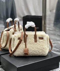 Yves Saint Laurent Bags Sac de jour22cm lamb woolEquipped with long shoulder straps and mini sizeThe design concept 3zx89ura