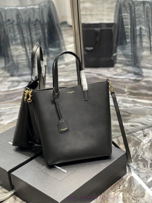Yves Saint Laurent Bags 𝑺𝒉𝒐𝒑𝒑𝒊𝒏𝒈 𝒕𝒐𝒕𝒆 𝒃𝒂𝒈_A simple and low-key solid color shopping bag, paired with a metal logo pe 8mqin2yl - Image 3