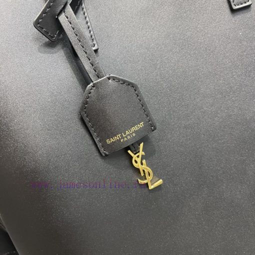 Yves Saint Laurent Bags 𝑺𝒉𝒐𝒑𝒑𝒊𝒏𝒈 𝒕𝒐𝒕𝒆 𝒃𝒂𝒈_A simple and low-key solid color shopping bag, paired with a metal logo pe 8mqin2yl - Image 6