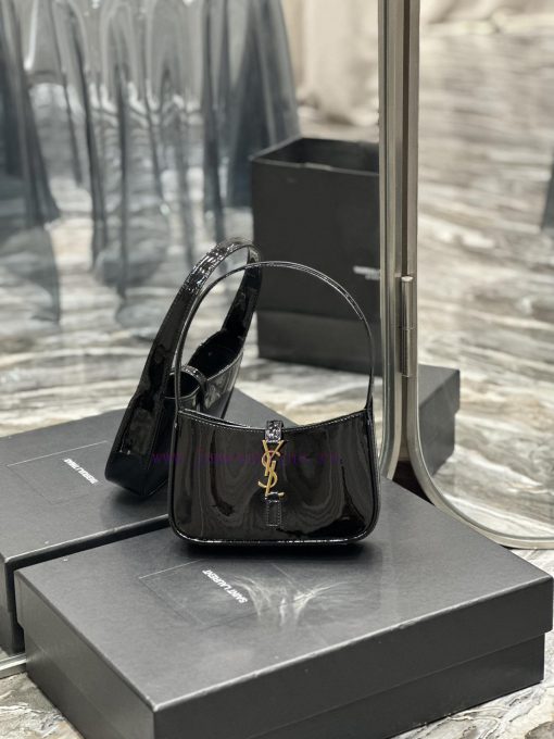 Yves Saint Laurent Bags 𝑳𝑬 5 𝐀̀ 7  𝐦𝐢𝐧𝐢 Y Home's popular underarm bag takes advantage of the hot trend to release a hlxevqrm