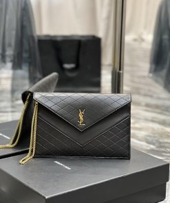 Yves Saint Laurent Bags Gaby Quilted Envelope Handbag_A simple and elegant/clean and neat appearance is not handsome rrfx5klq