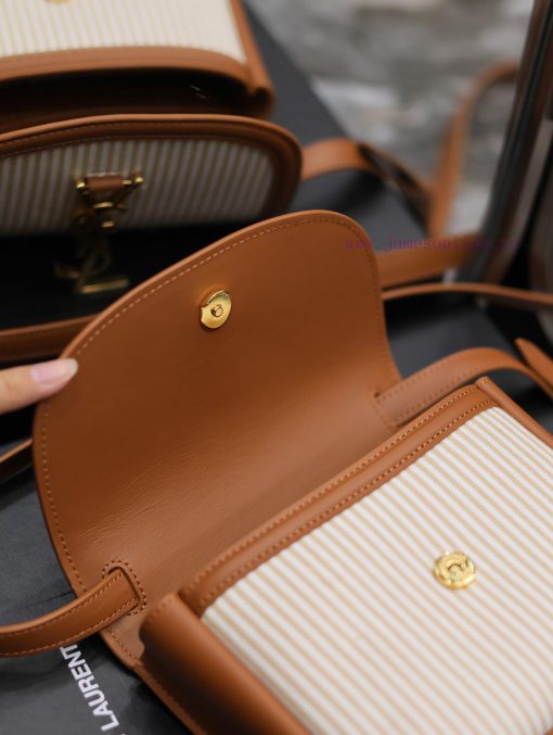 Yves Saint Laurent Bags Y Home launches a new saddle shaped bag kaia, with a round and compact appearance that is si an6p0m4n - Image 9