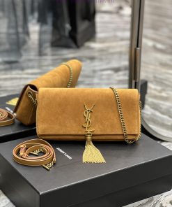 Yves Saint Laurent Bags ◽ 𝑲𝒂𝒕𝒆 ⁹⁹  ◽ Matte style_When it comes to the hottest bags of the past two years, there mus snng7f7i