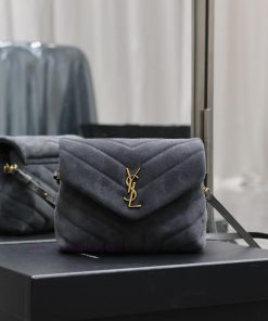 Yves Saint Laurent Bags Loulou_20cm dark gray frosted leatherA bag suitable for carrying in winter, it has arrived. 6bvgfngr