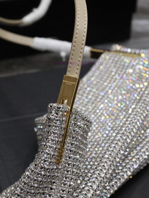 Yves Saint Laurent Bags SUZANNE-Diamond BagSisters who like diamonds see that blingbling has a sense of presence. It gaiogame - Image 6