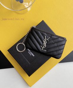 Yves Saint Laurent Bags The first key bag in the YSL series, featuring a V-shaped chain bag and a key ring with exqu pzhaeic2