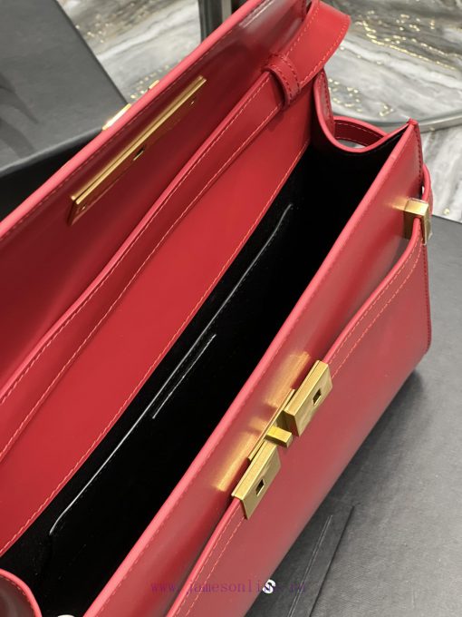 Yves Saint Laurent Bags 𝑴𝒂𝒏𝒉𝒂𝒕𝒕𝒖𝒏 Big Red_The latest revision of the Manhattan baguette bag features a full leather 11dl2o9k - Image 10