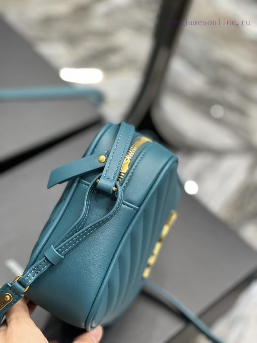 Yves Saint Laurent Bags 𝑳𝒐𝒖 Camera bag with turquoise green gold buckleTop level imported Italian cowhide camera bag j9hzerfe - Image 6