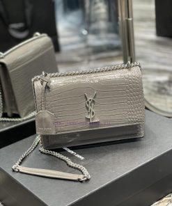 Yves Saint Laurent Bags 𝑺𝒖𝒏𝒔𝒆𝒕 𝟮𝟮𝒄𝒎Grey silver buckleThe unbeatable classic crocodile patterned sunset bag has been cb9cjub7
