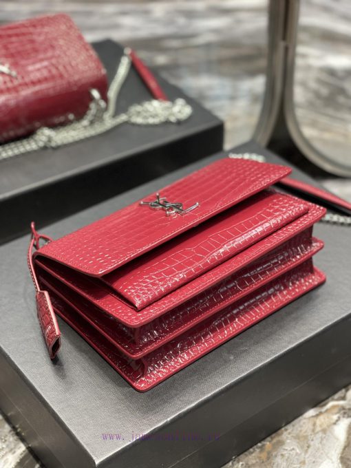 Yves Saint Laurent Bags 𝑺𝒖𝒏𝒔𝒆𝒕 𝟮𝟮𝒄𝒎Wine red silver buckleThe unbeatable classic crocodile patterned sunset bag has b tqwt16ts - Image 7