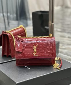 Yves Saint Laurent Bags 𝑺𝒖𝒏𝒔𝒆𝒕 𝟮𝟮𝒄𝒎Wine red gold buckleThe unbeatable classic crocodile patterned sunset bag has bee 920qak2u