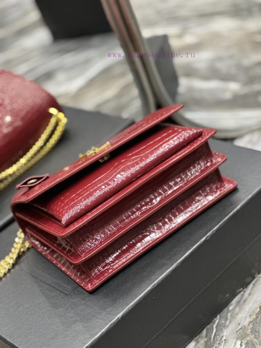 Yves Saint Laurent Bags 𝑺𝒖𝒏𝒔𝒆𝒕 𝟮𝟮𝒄𝒎Wine red gold buckleThe unbeatable classic crocodile patterned sunset bag has bee 920qak2u - Image 8