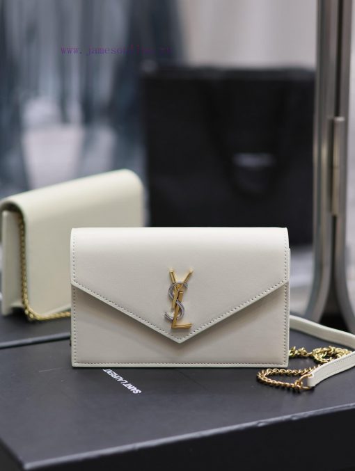 Yves Saint Laurent Bags White lambskin paired with three colors_Monogram woc_19cm The WoC small envelope bag is comi 4op7ie15 - Image 2