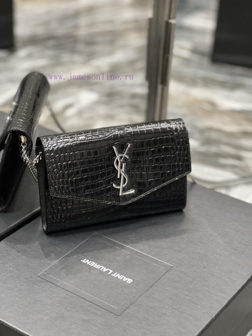Yves Saint Laurent Bags 𝑈𝑝𝑡𝑜𝑤𝑛 _ Mini envelope packageThe most classic iconic metal logo, paired with a detachable c dek4eire - Image 3