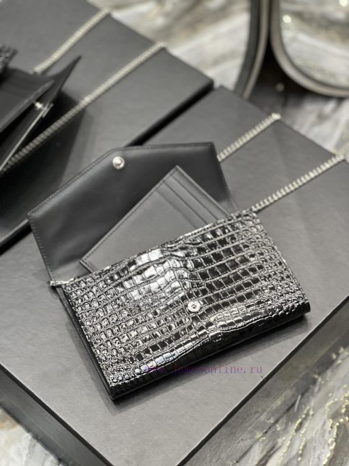Yves Saint Laurent Bags 𝑈𝑝𝑡𝑜𝑤𝑛 _ Mini envelope packageThe most classic iconic metal logo, paired with a detachable c dek4eire - Image 8
