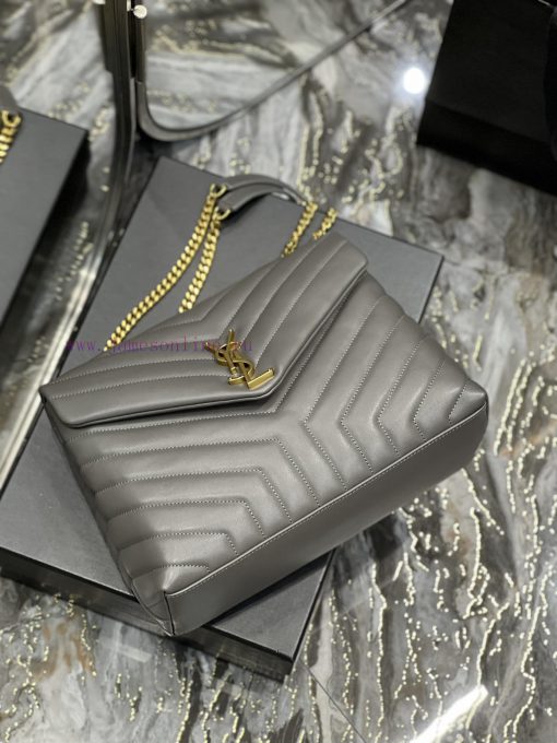 Yves Saint Laurent Bags ▪ 𝑳𝑶𝑼𝑳𝑶𝑼 ▪ New colorGrey with gold buckle_The latest upgraded version of LOULOU Medium is a 1gwlqvbe - Image 8