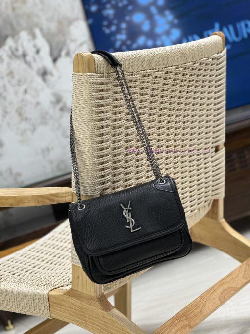 Yves Saint Laurent Bags niki_22cmIt's not too cool at all. The bag has a beautiful shape without any flaws, and the 40ctxq4y - Image 3