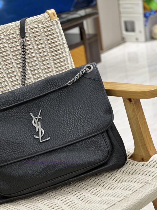 Yves Saint Laurent Bags Oversized Wiki BagIt's not too cool at all. The bag has a beautiful shape without any flaws, b0uzd2p9 - Image 5