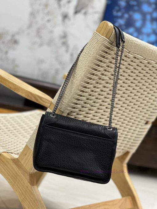 Yves Saint Laurent Bags niki_22cmIt's not too cool at all. The bag has a beautiful shape without any flaws, and the 40ctxq4y - Image 6