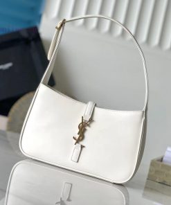 Yves Saint Laurent Bags 𝑳𝑬 5 𝐀̀ 7, the armpit bag that exploded in popularity this year, Y Home. Although it was lat qz6556p0