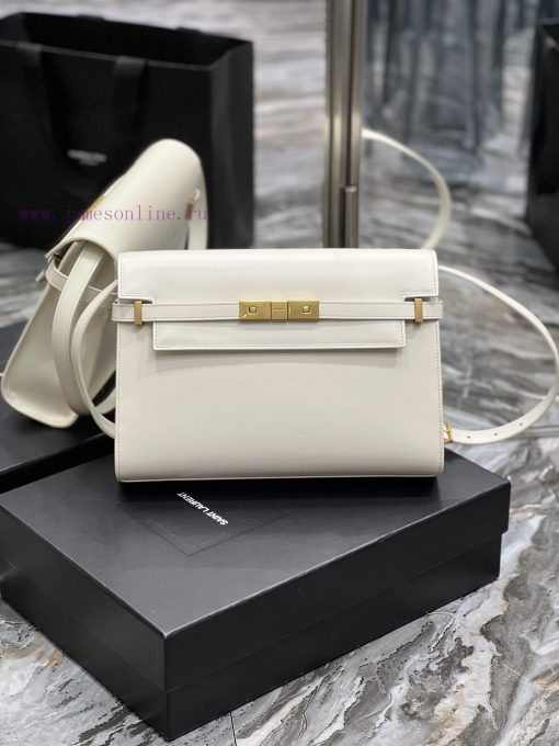 Yves Saint Laurent Bags 𝑴𝒂𝒏𝒉𝒂𝒕𝒕𝒖𝒏 Milk white_The latest revision of the Manhattan baguette bag features a full leath g3ejmarw