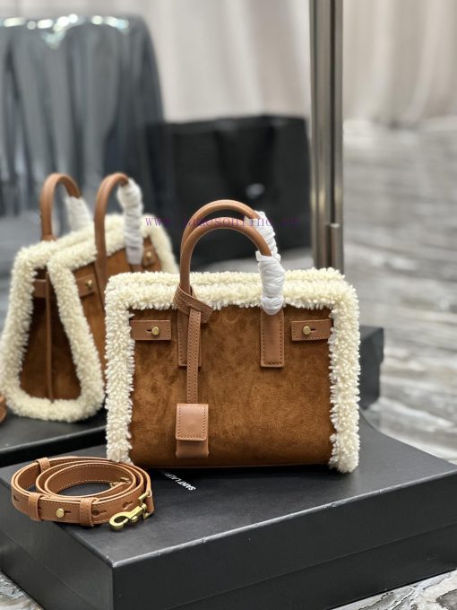 Yves Saint Laurent Bags sac de jour22cm_Equipped with long shoulder straps and mini sizeThe design concept of a larg u6l16v94