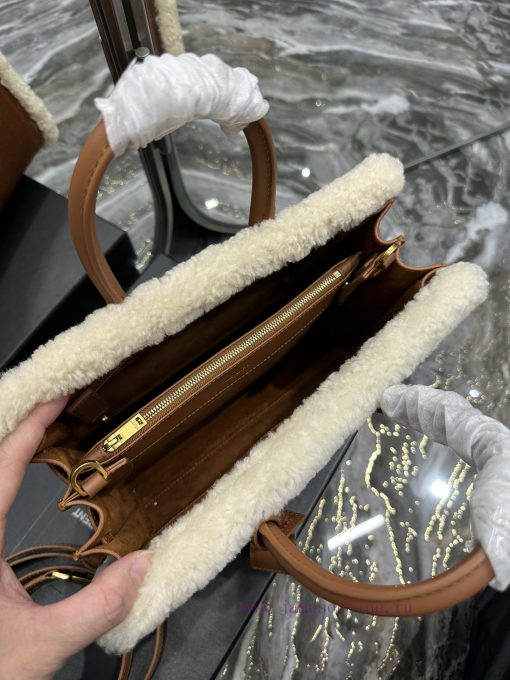 Yves Saint Laurent Bags sac de jour26cmLamb wool classic organ bag_Also equipped with a long shoulder strap and an i 6zlimzkf - Image 7