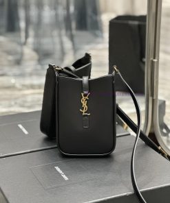 Yves Saint Laurent Bags BlackNew member of LE 5A7 series - Mobile bagRecommended for Wall Crack: This mini phone bag nh7plh6h