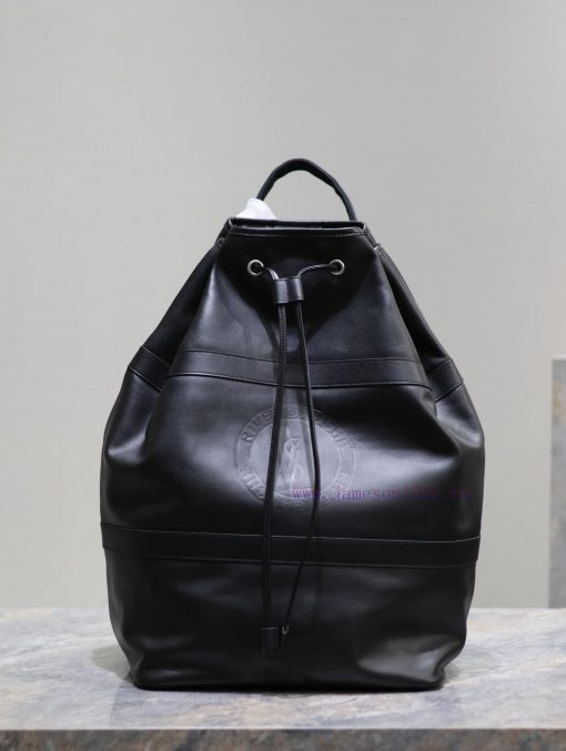 Yves Saint Laurent Bags RIVE GAUCHE Rocket shoulder bag is comingIt has to be said that backpacks have always been a q5g99im5