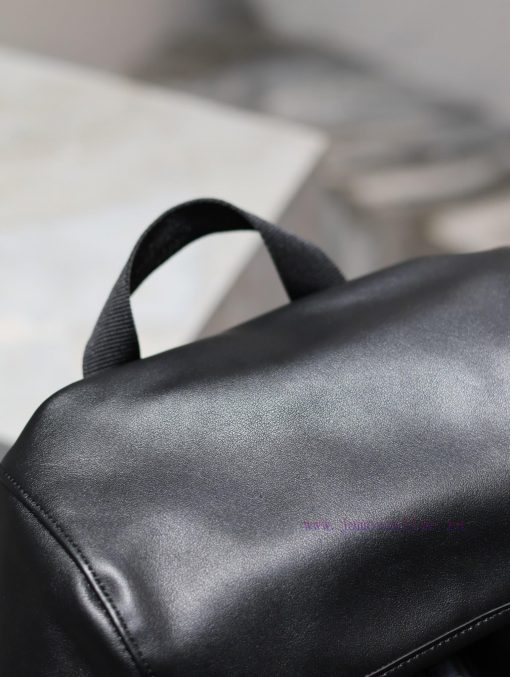 Yves Saint Laurent Bags Full leather backpack is comingIt has to be said that backpacks have always been an indispen up09ttcj - Image 7
