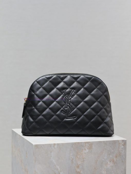 Yves Saint Laurent Bags Black ️LE CASSANDRE new makeup bagThe cowhide material is simply yyds~The fashionable and hi 3gmn5gfa