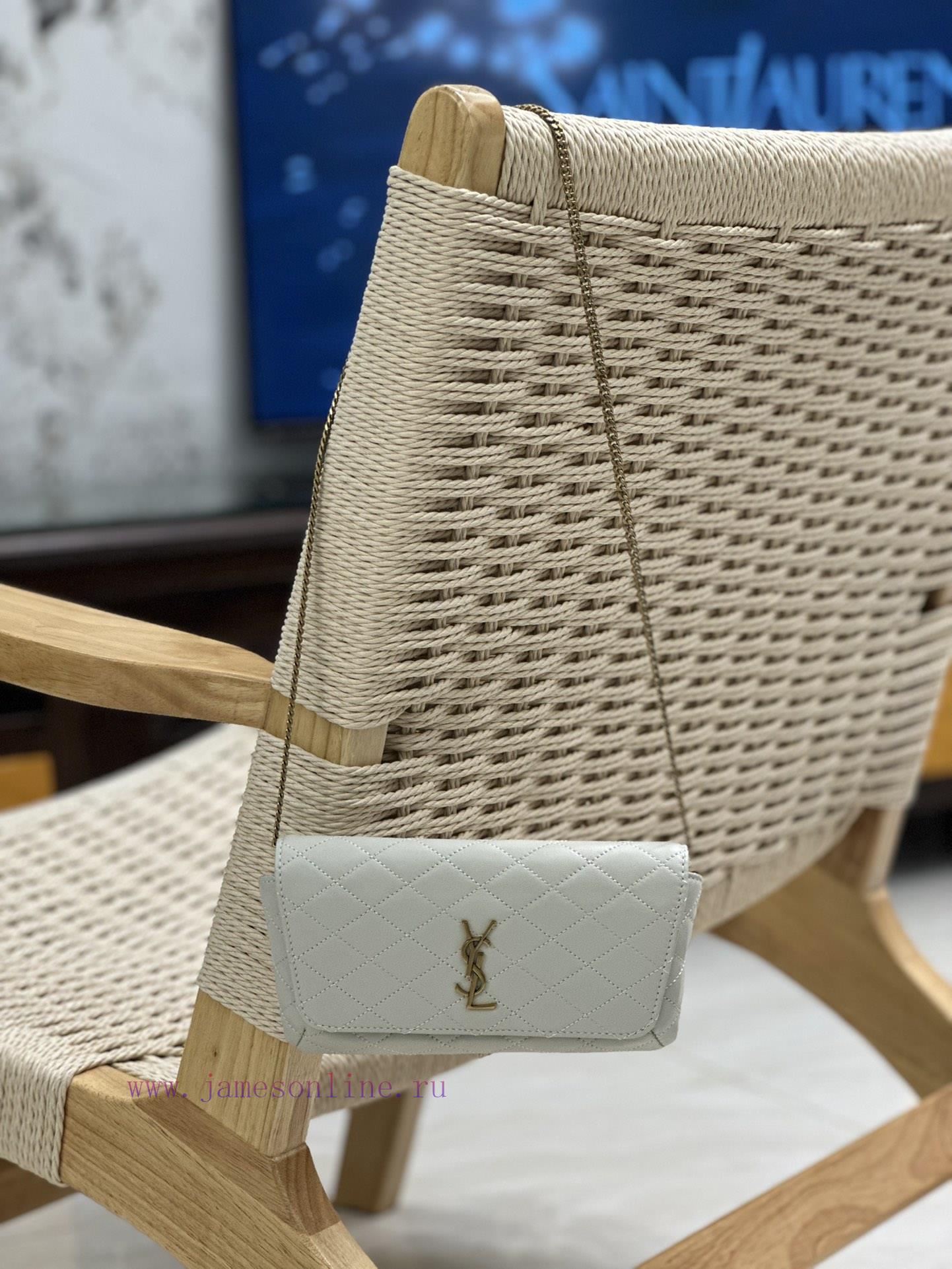 Yves Saint Laurent Bags Black outLE CASSANDRE MATELASS É CARR É Sheepskin Camera BagThe new models released by Y fam hcguo1bu