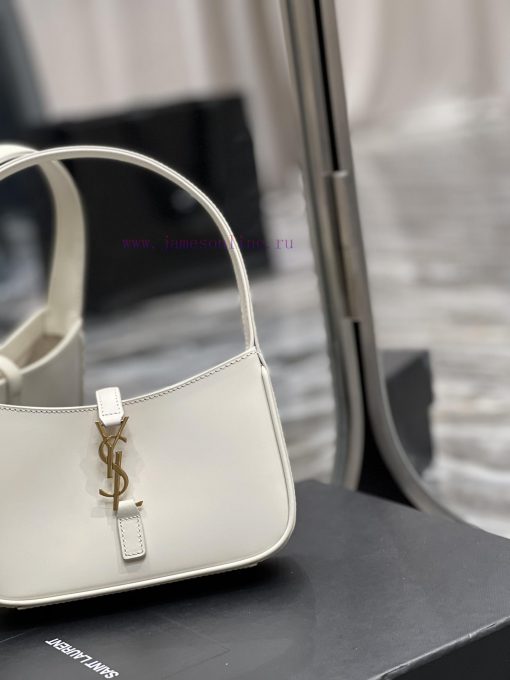 Yves Saint Laurent Bags 𝑳𝑬 5 𝐀̀ 7  𝐦𝐢𝐧𝐢 Y Home's popular underarm bag takes advantage of the hot trend to release a karl6le2 - Image 4