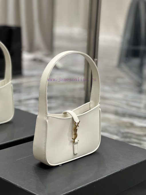 Yves Saint Laurent Bags 𝑳𝑬 5 𝐀̀ 7  𝐦𝐢𝐧𝐢 Y Home's popular underarm bag takes advantage of the hot trend to release a karl6le2 - Image 5