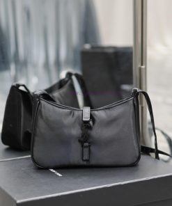 Yves Saint Laurent Bags Black buckle nylonLE 5 A ̀ 7_ Nylon versionSalt college style single shoulder crossbody bag zz7ul11d