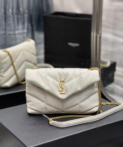 Yves Saint Laurent Bags White with gold buckle𝙇𝙤𝙪𝙡𝙤𝙪𝙋𝙛𝙛𝙚𝙧𝙢𝙞⼉𝙣𝙞 _ Mini crossbody bag is coming. The whole bag is made c5mplk5t
