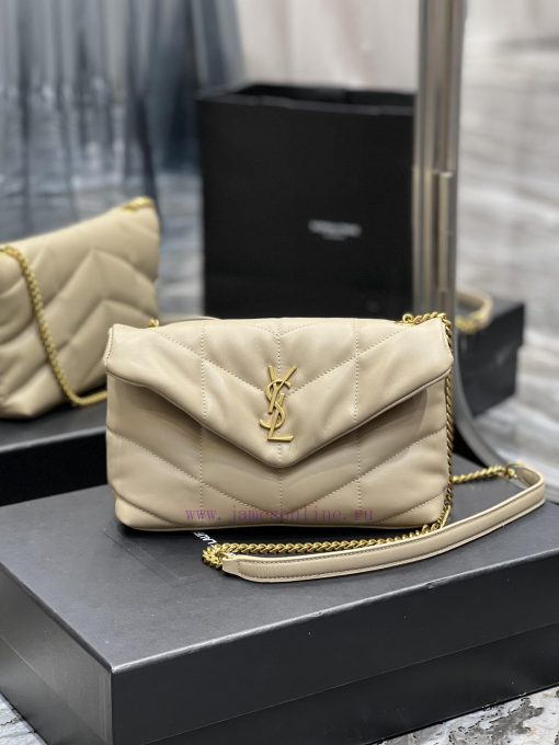 Yves Saint Laurent Bags Apricot color paired with gold buckle𝙇𝙤𝙪𝙡𝙤𝙪𝙋𝙛𝙛𝙚𝙧𝙢𝙞⼉𝙣𝙞 _ Mini crossbody bag is coming. The wh y11jc3tg