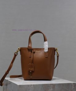 Yves Saint Laurent Bags 𝗠𝗶𝗻𝗶 𝗧𝗼𝘆 𝗦𝗵𝗼𝗽𝗽𝗶𝗻𝗴The new mini shopping bag, although small in size, is very capable of hold 70f9xt4s